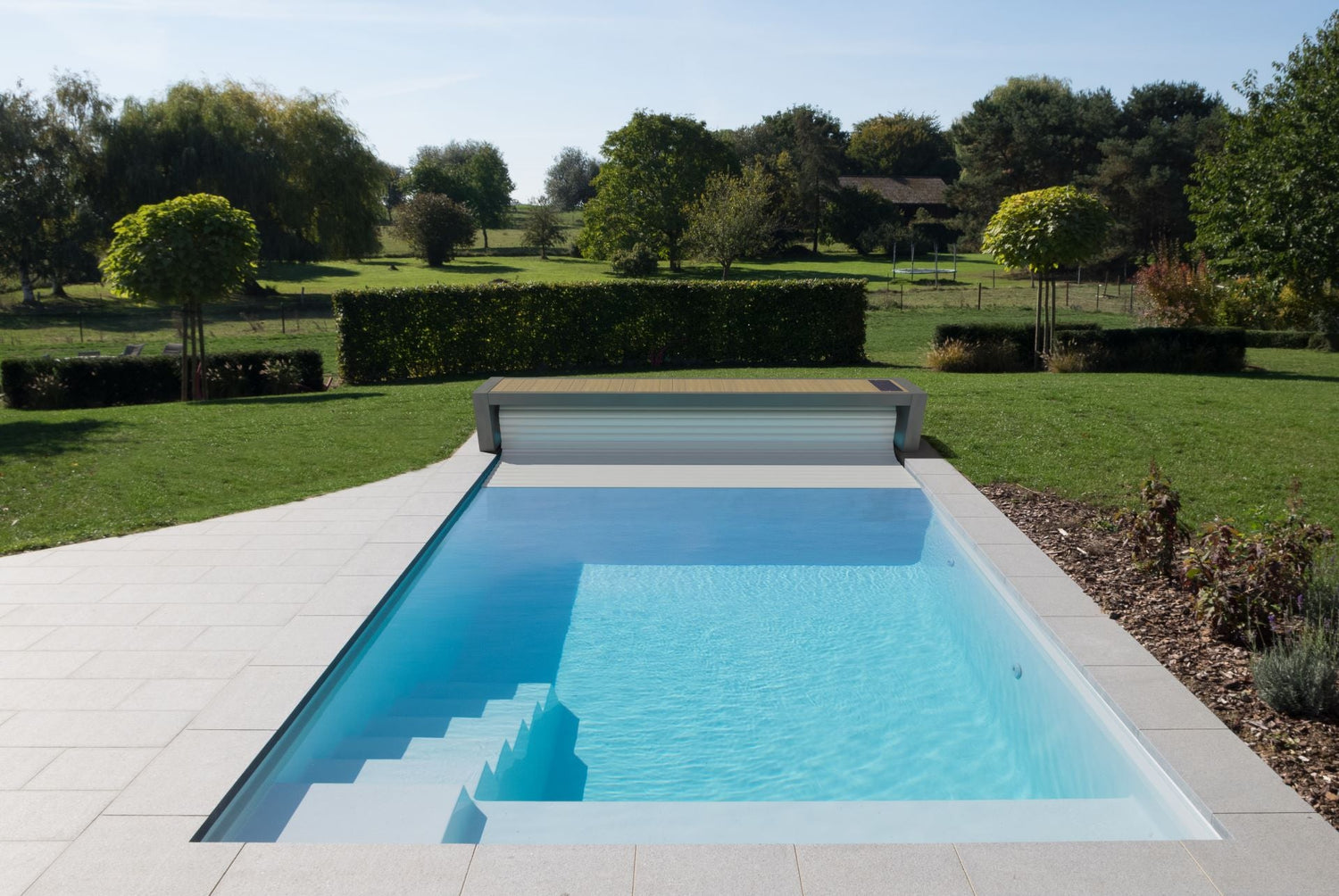 Automatic pool covers - High-quality, exclusive and safe! 